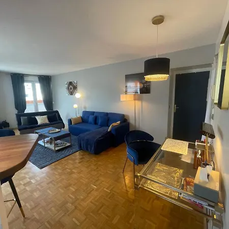 Blue Haven Apartment *